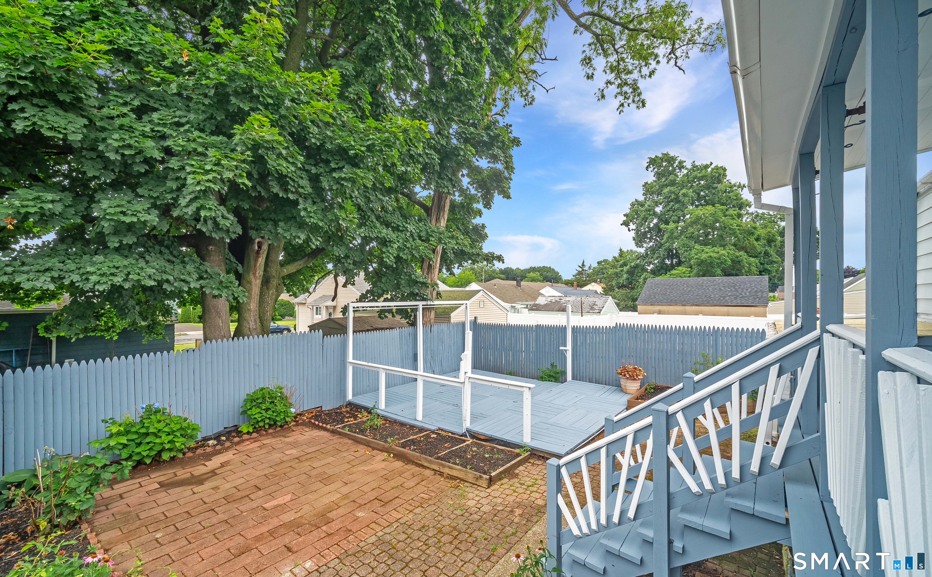 476 Ruth Street Bridgeport, CT 06606 - Photo 32 of 38