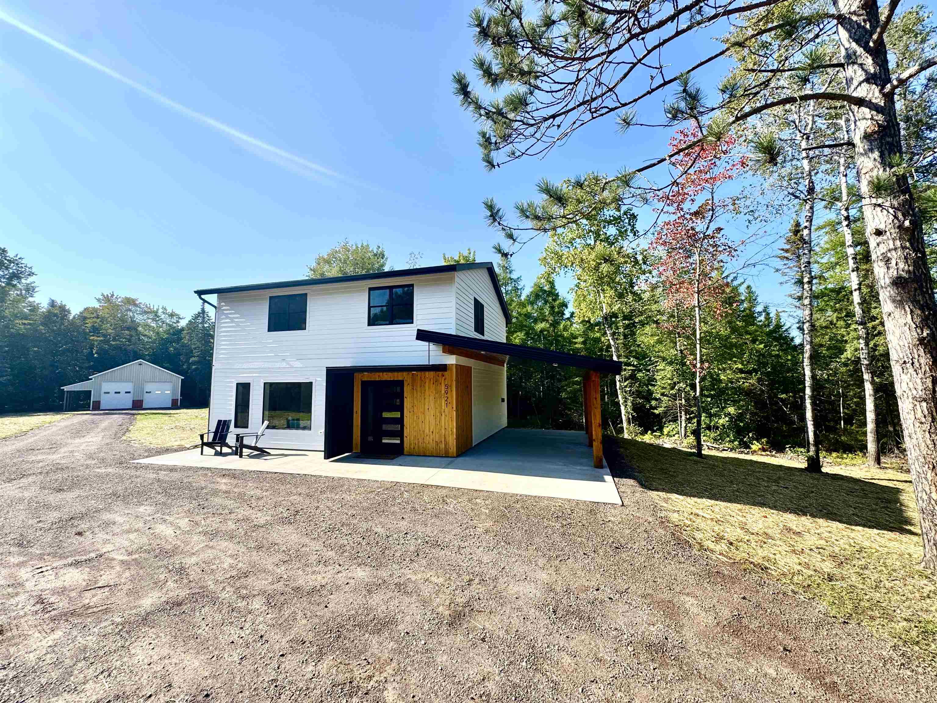 5921 Lakewood Road Duluth, MN 55804 - Photo 5 of 24 View of front of property featuring an outdoor structure