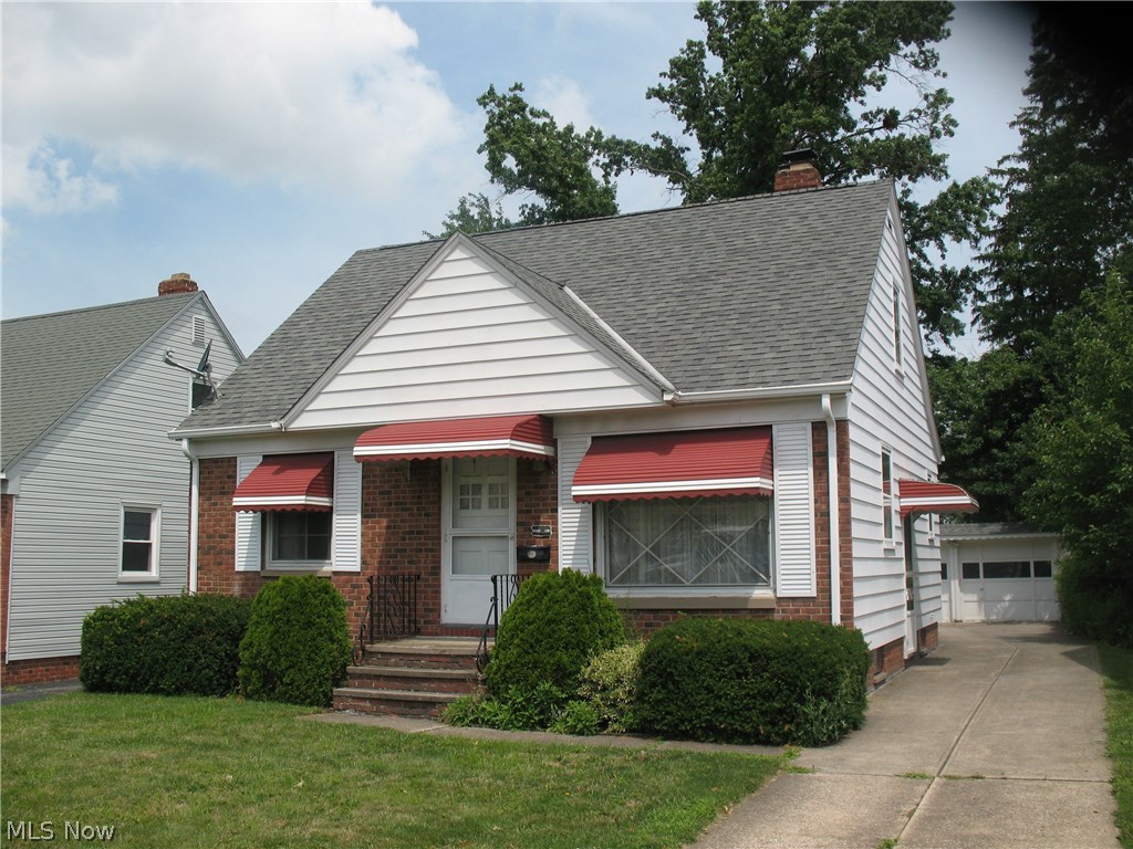 6606 Ridgewood Avenue Parma, OH 44129 - Photo 1 of 12 Gallery Image 1