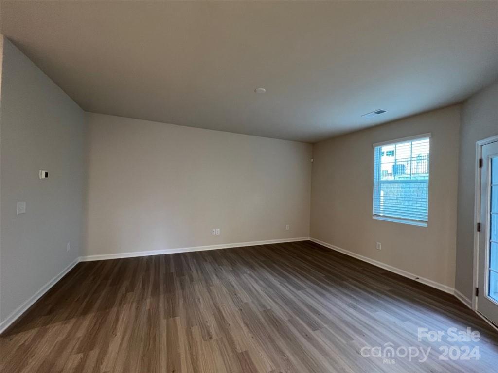 8061 Scarlet Maple Lane, Unit 2046 Tega Cay, SC 29708 - Photo 8 of 12 Gallery Image 8