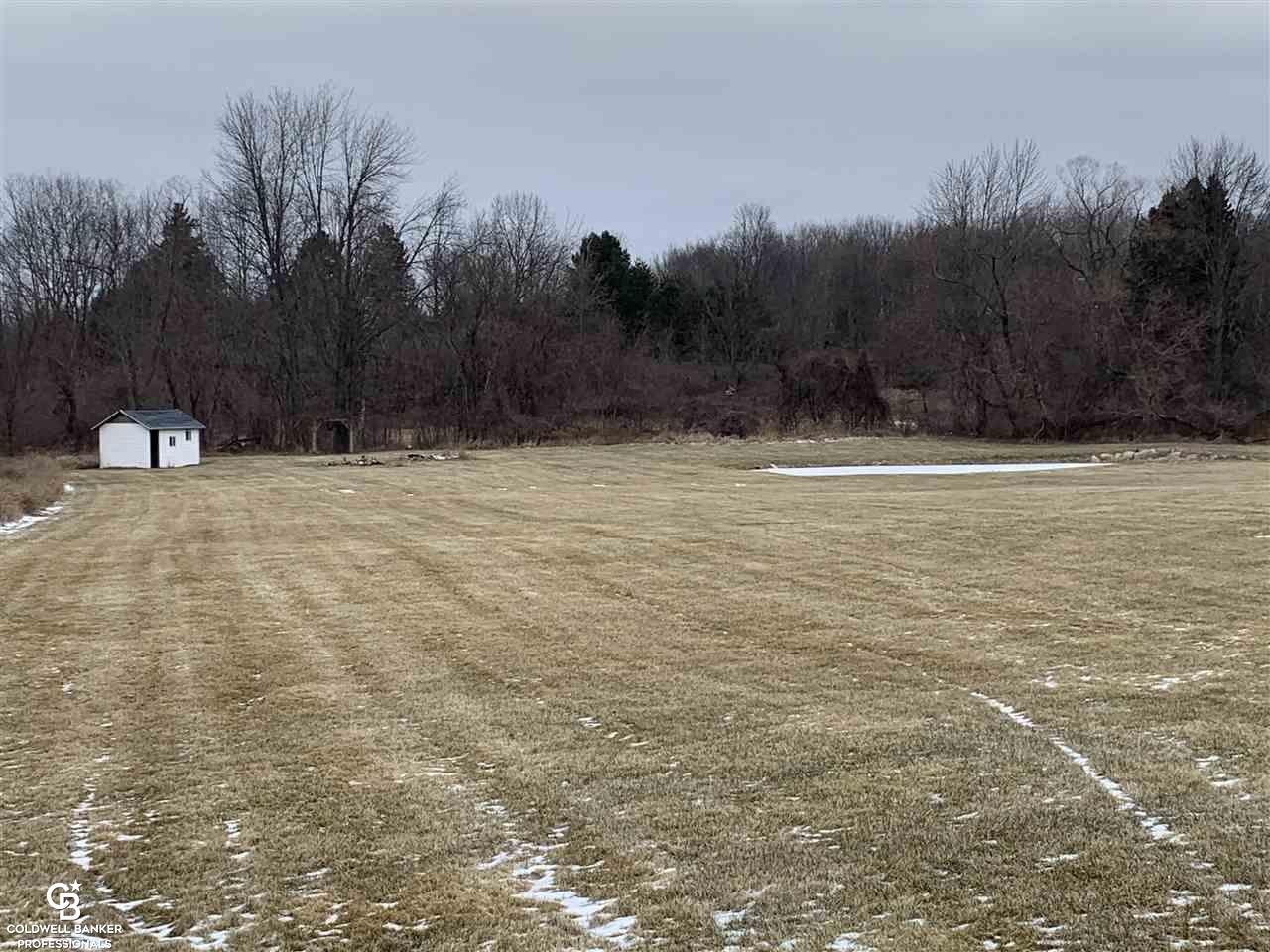 534 West Galbraith Line Road Melvin, MI 48454 - Photo 6 of 16 50032720-5.JPG