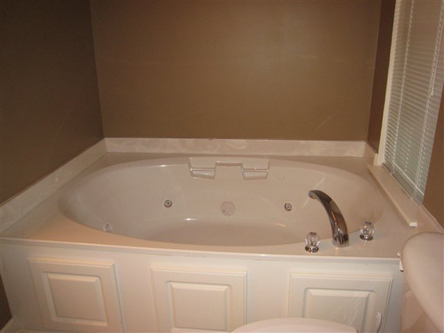 1043 Williams Street Pendleton, SC 29670 - Photo 8 of 11 Gallery Image 8