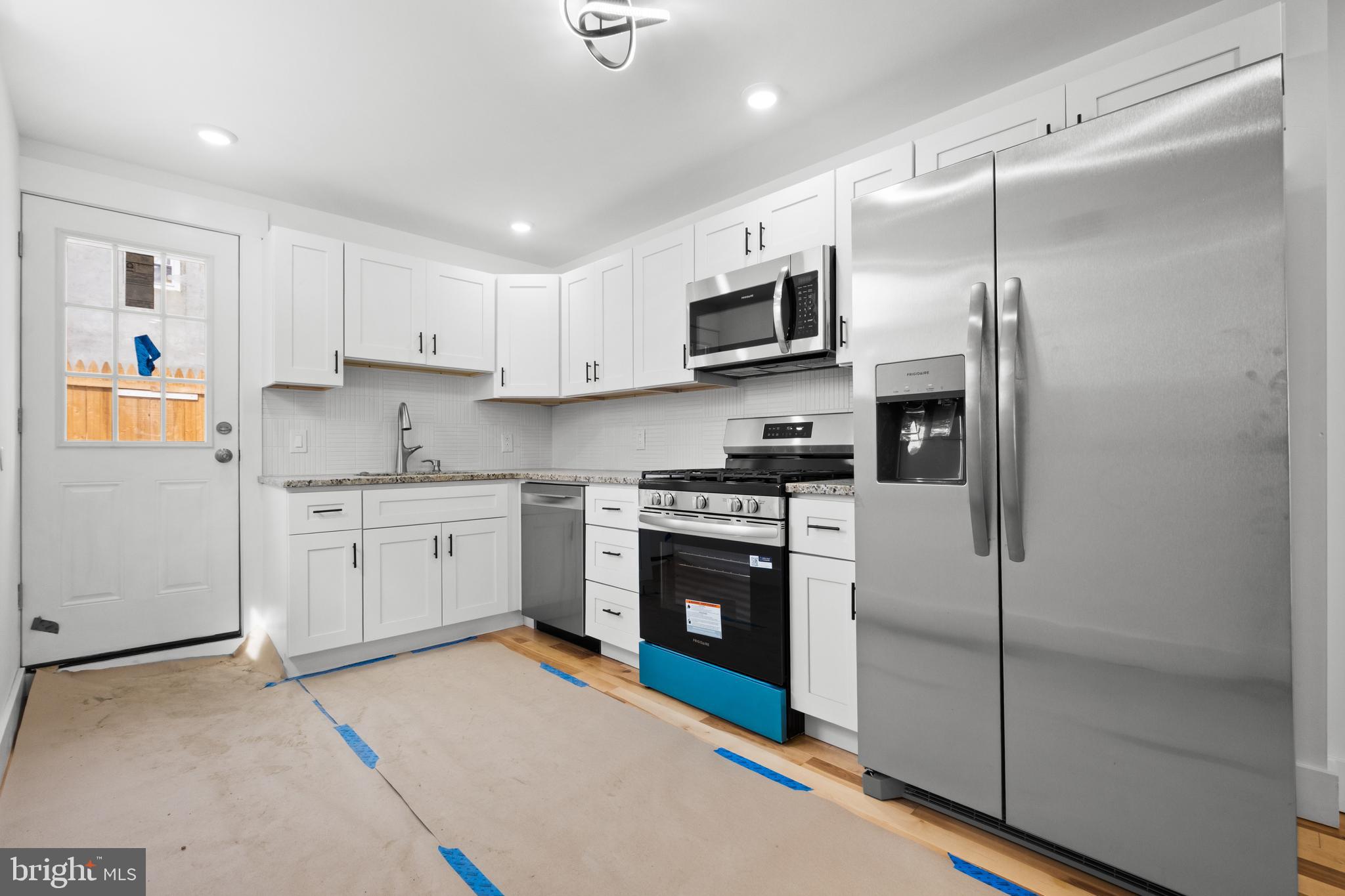 2818 Agate Street Philadelphia, PA 19134 - Photo 15 of 33