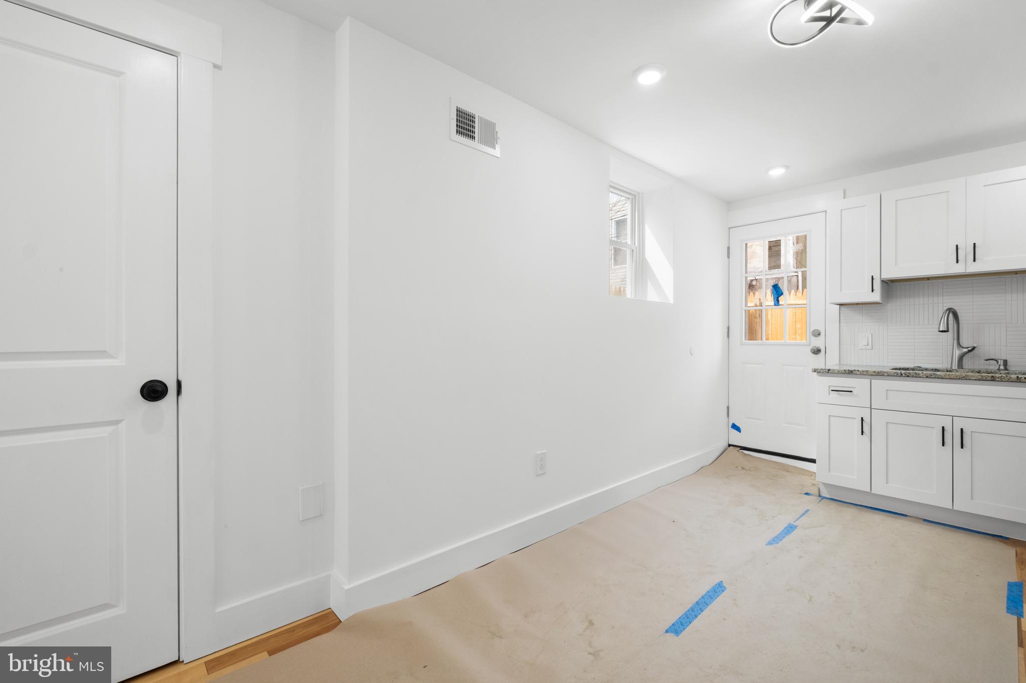 2818 Agate Street Philadelphia, PA 19134 - Photo 16 of 33