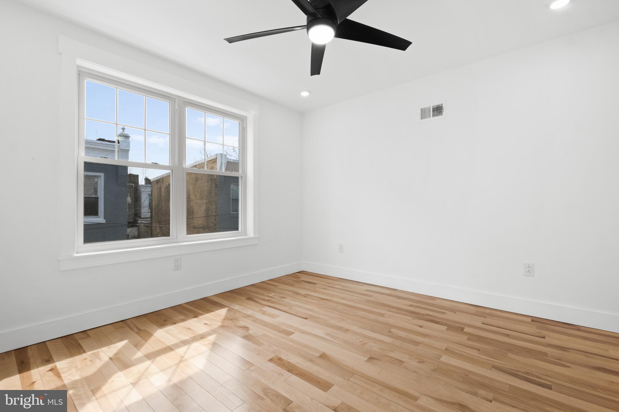 2818 Agate Street Philadelphia, PA 19134 - Photo 26 of 33