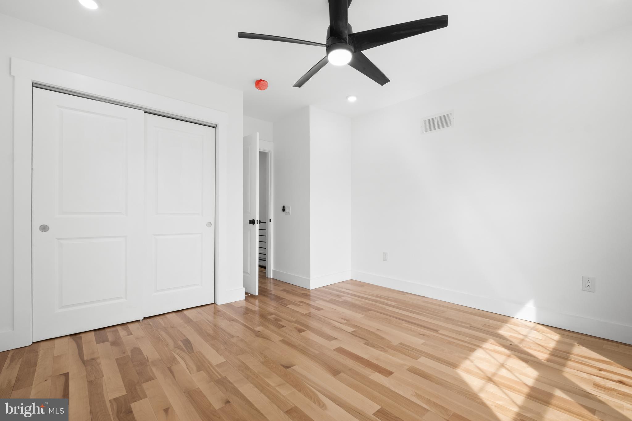 2818 Agate Street Philadelphia, PA 19134 - Photo 28 of 33