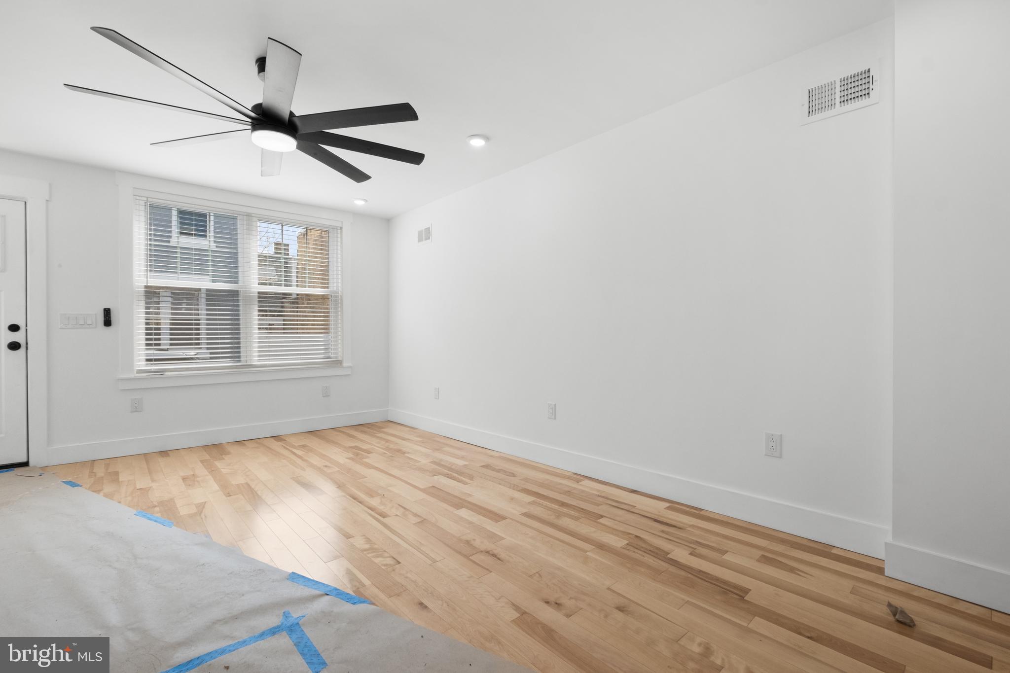 2818 Agate Street Philadelphia, PA 19134 - Photo 8 of 33