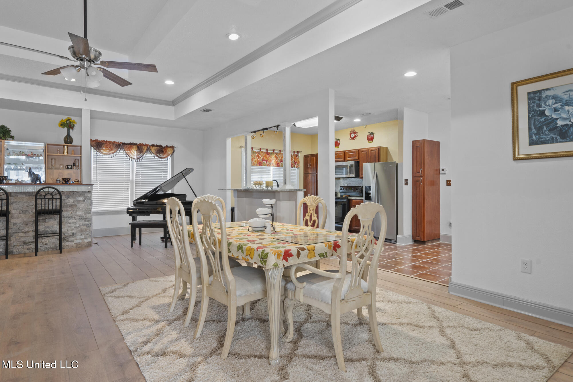 4700 Thompson Street Moss Point, MS 39563 - Photo 11 of 29 Eating Area