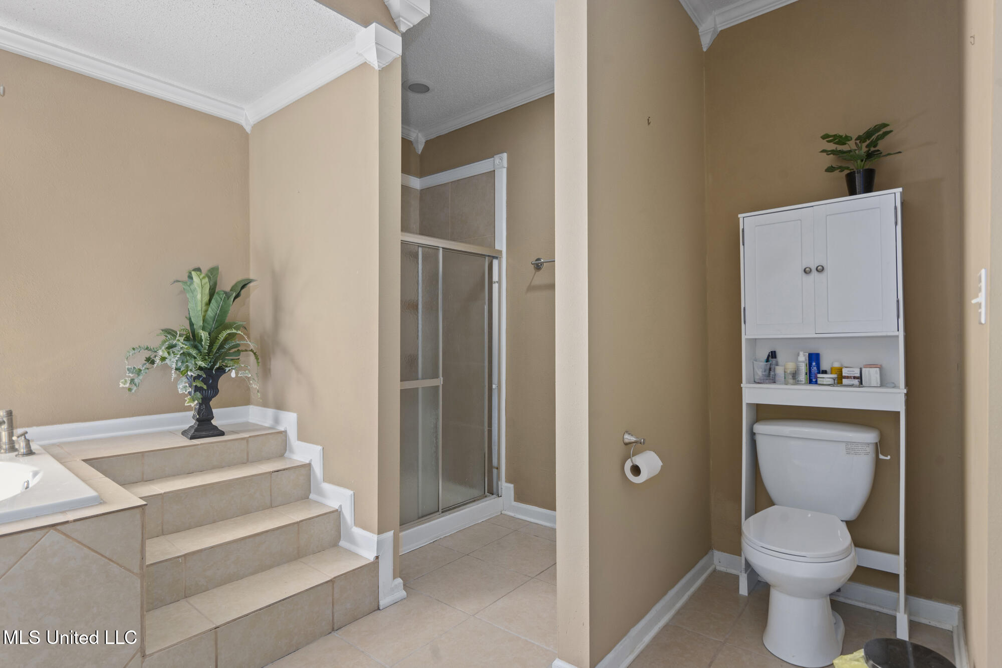 4700 Thompson Street Moss Point, MS 39563 - Photo 22 of 29 Primary Bathroom