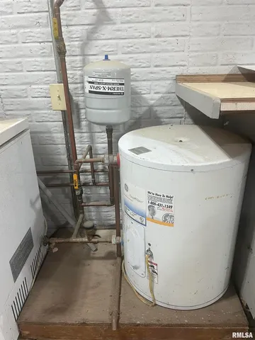 $280,000 | 7544 Geranium Road, Oakdale, IL 62268