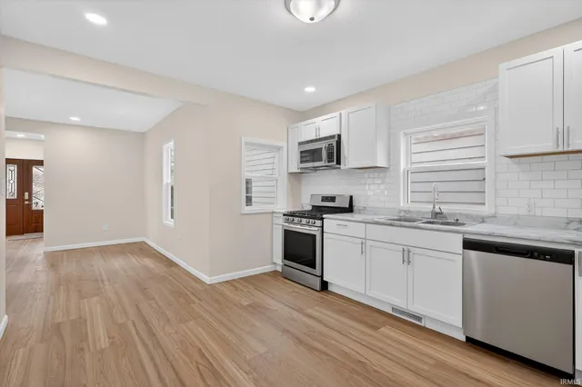 $254,900 | 415 West Battell Street, Mishawaka, IN 46545