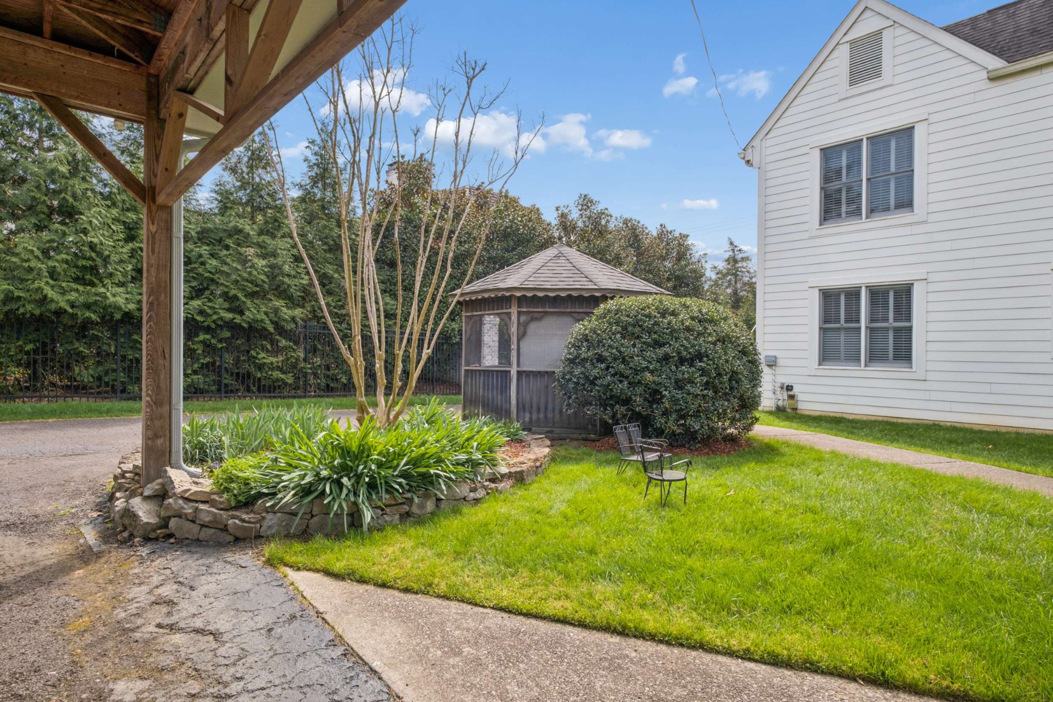 4402 Harding Place, Unit 4 Nashville, TN 37205 - Photo 31 of 35