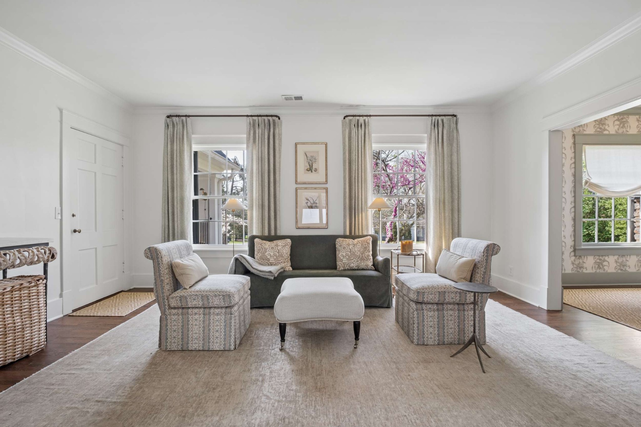 4402 Harding Place, Unit 4 Nashville, TN 37205 - Photo 7 of 35 a living room with furniture and a large window