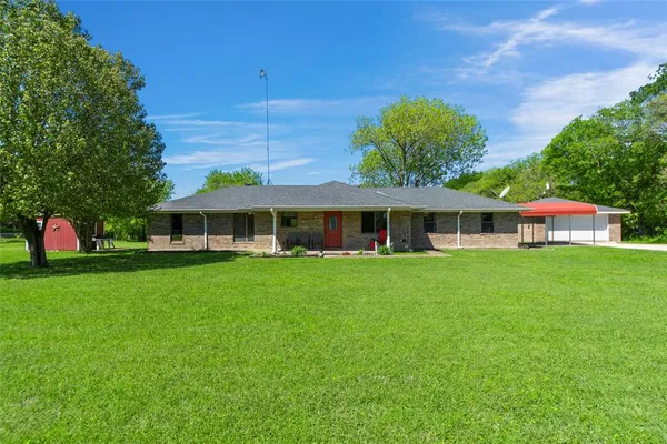 $525,000 | 4076 County Road 1088, Celeste, TX 75423