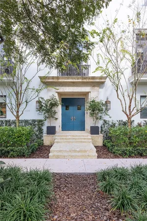 $6,950,000 | 743 Almeria Avenue, Coral Gables, FL 33134