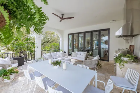 $6,950,000 | 743 Almeria Avenue, Coral Gables, FL 33134