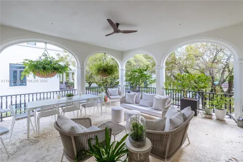 $6,950,000 | 743 Almeria Avenue, Coral Gables, FL 33134