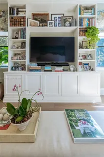 $6,950,000 | 743 Almeria Avenue, Coral Gables, FL 33134