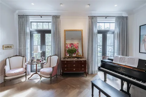 $6,950,000 | 743 Almeria Avenue, Coral Gables, FL 33134