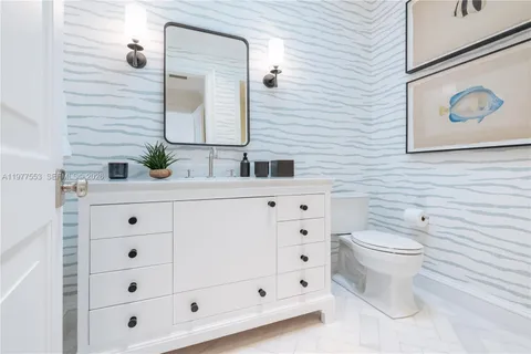 $6,950,000 | 743 Almeria Avenue, Coral Gables, FL 33134