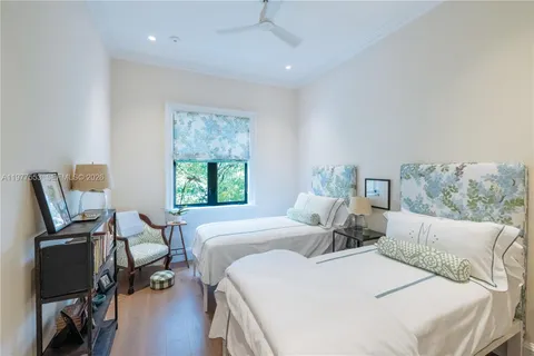 $6,950,000 | 743 Almeria Avenue, Coral Gables, FL 33134