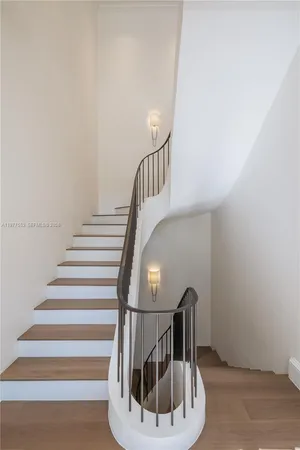 $6,950,000 | 743 Almeria Avenue, Coral Gables, FL 33134