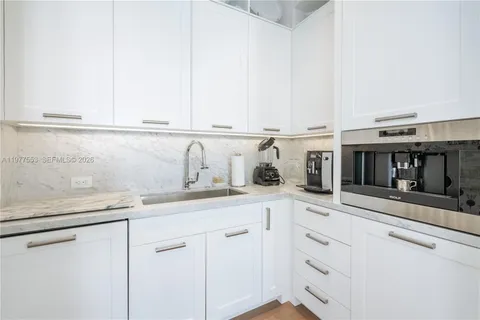 $6,950,000 | 743 Almeria Avenue, Coral Gables, FL 33134