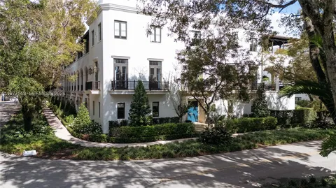 $6,950,000 | 743 Almeria Avenue, Coral Gables, FL 33134