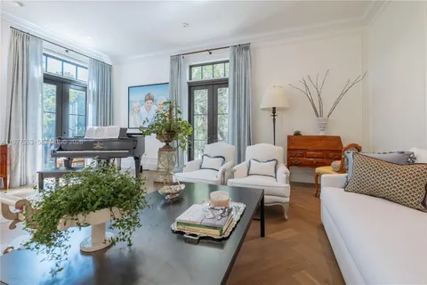 $6,950,000 | 743 Almeria Avenue, Coral Gables, FL 33134