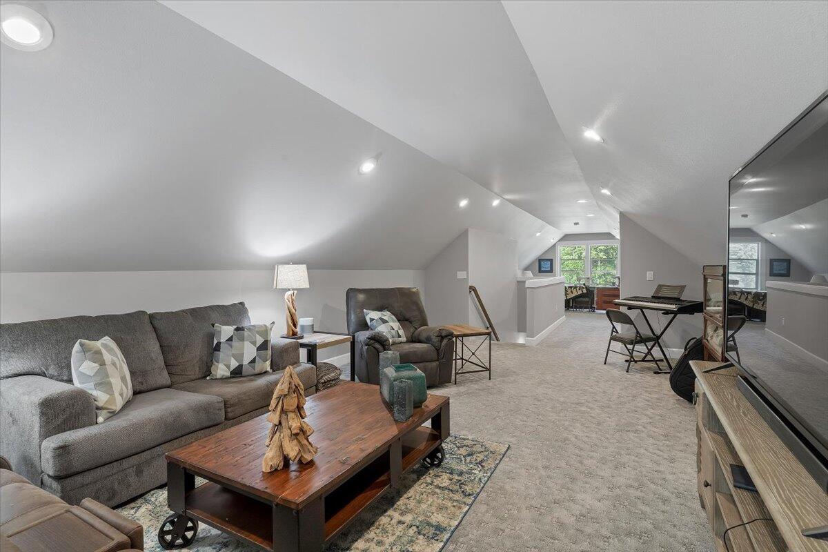 23757 Santiam Way Lyons, OR 97358 - Photo 22 of 51 40-DSC09433
