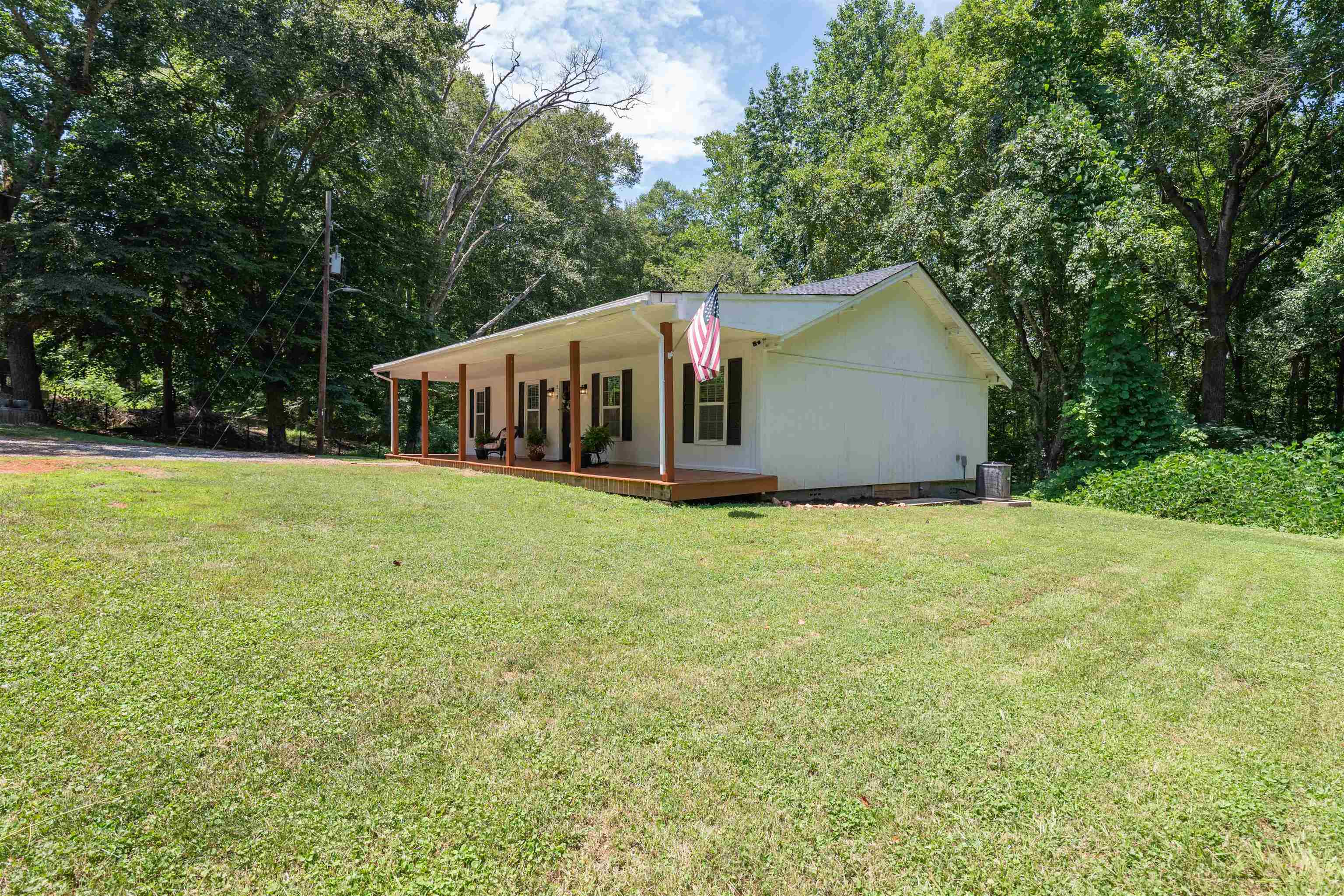 219 State Rd S-11-233 Gaffney, SC 29340 - Photo 3 of 36 Gallery Image 3