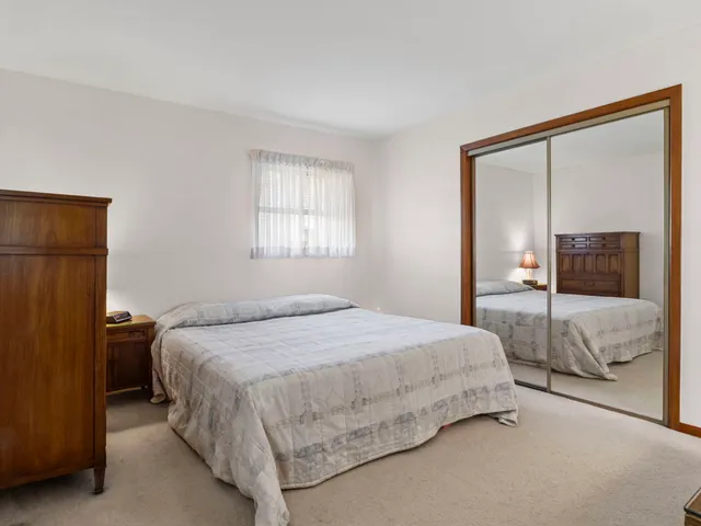 $349,900 | 1194 Cedar Lane, Elk Grove Village, IL 60007