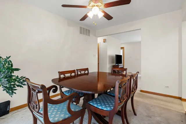 $349,900 | 1194 Cedar Lane, Elk Grove Village, IL 60007