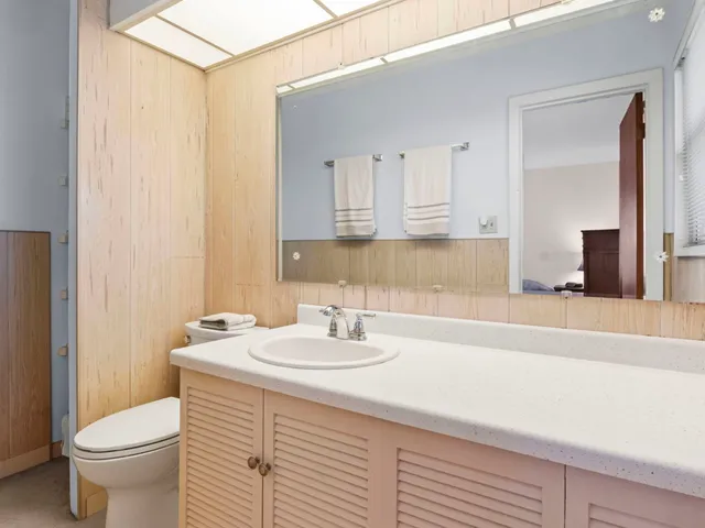 $349,900 | 1194 Cedar Lane, Elk Grove Village, IL 60007