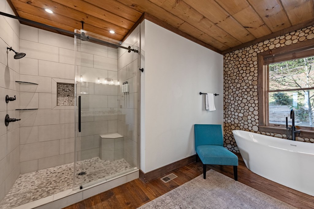 608 Blue Ridge Heights Drive Blue Ridge, GA 30513 - Photo 12 of 38