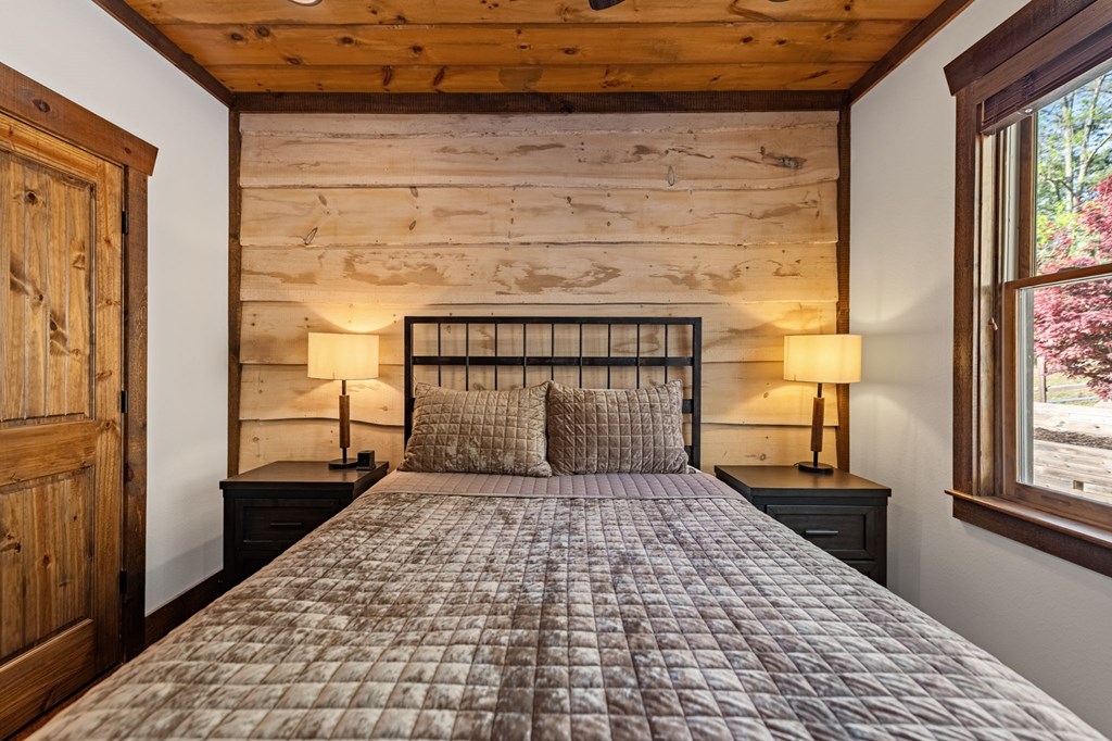 608 Blue Ridge Heights Drive Blue Ridge, GA 30513 - Photo 13 of 38