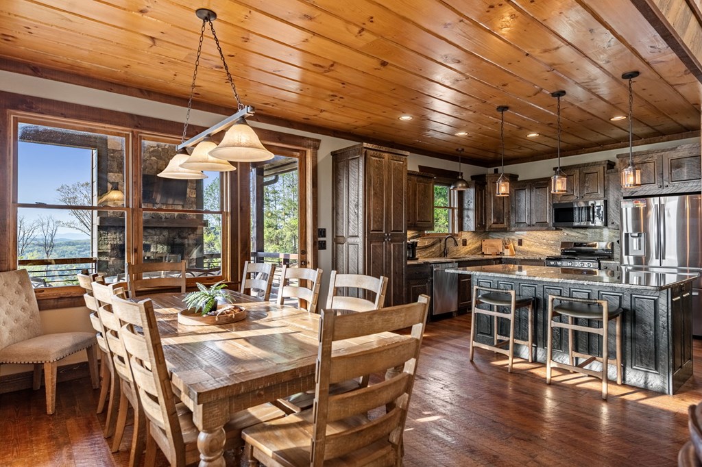 608 Blue Ridge Heights Drive Blue Ridge, GA 30513 - Photo 26 of 38