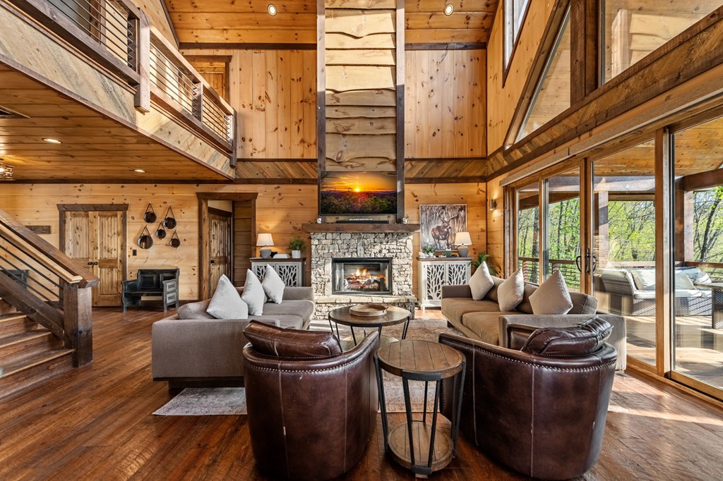 608 Blue Ridge Heights Drive Blue Ridge, GA 30513 - Photo 8 of 38