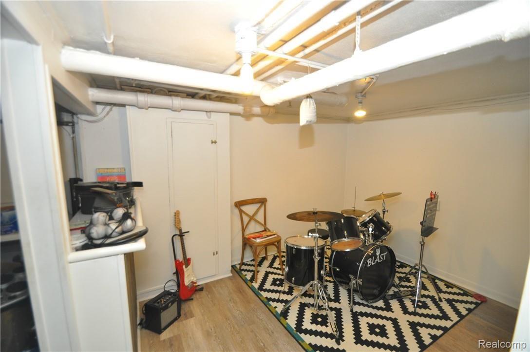 1540 Oxford Road Grosse Pointe, MI 48236 - Photo 25 of 33 Basement .jpg
