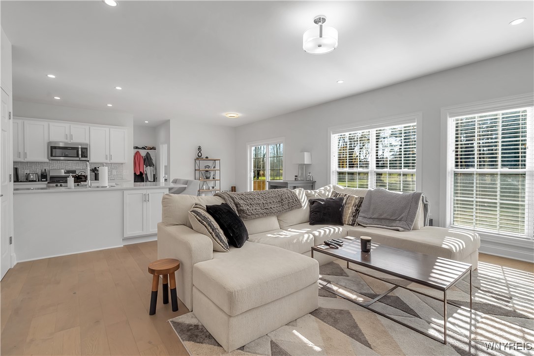 845 Casey Road East Amherst, NY 14051 - Photo 3 of 29