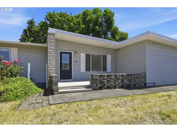 $459,995 | 2501 Stratford Street, Eugene, OR 97404