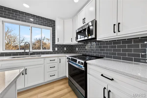 $2,450 | 264 Braeshire Drive, Ballwin, MO 63021