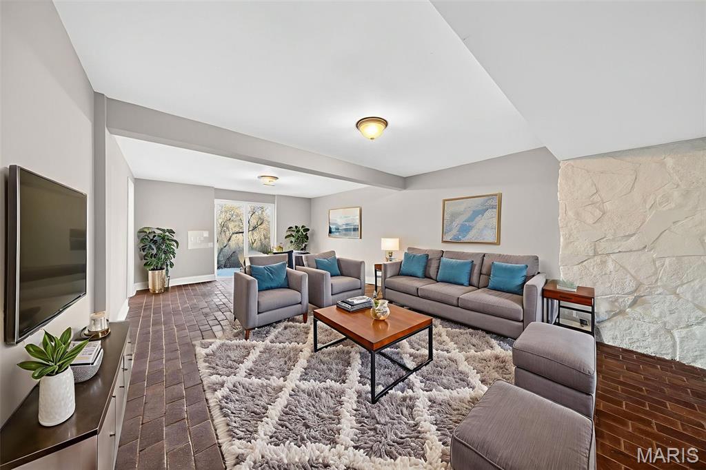 264 Braeshire Drive Ballwin, MO 63021 - Photo 28 of 36