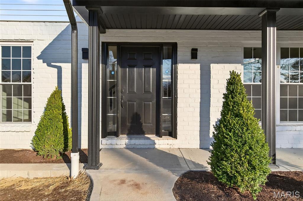 264 Braeshire Drive Ballwin, MO 63021 - Photo 3 of 36