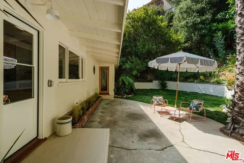 $1,095,000 | 550 Arch Place, Glendale, CA 91206