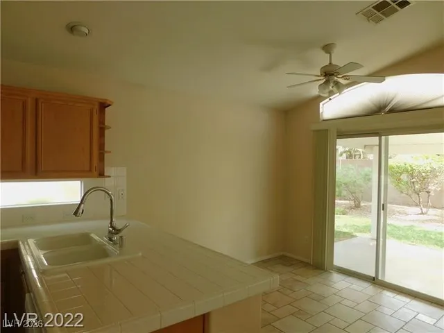 $1,911 | 1155 Sierra Laurel Court, Henderson, NV 89014