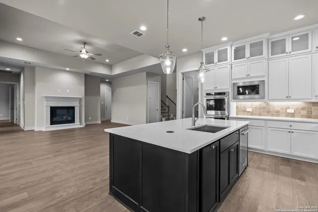 $924,900 | 127 Alonzo, Boerne, TX 78006