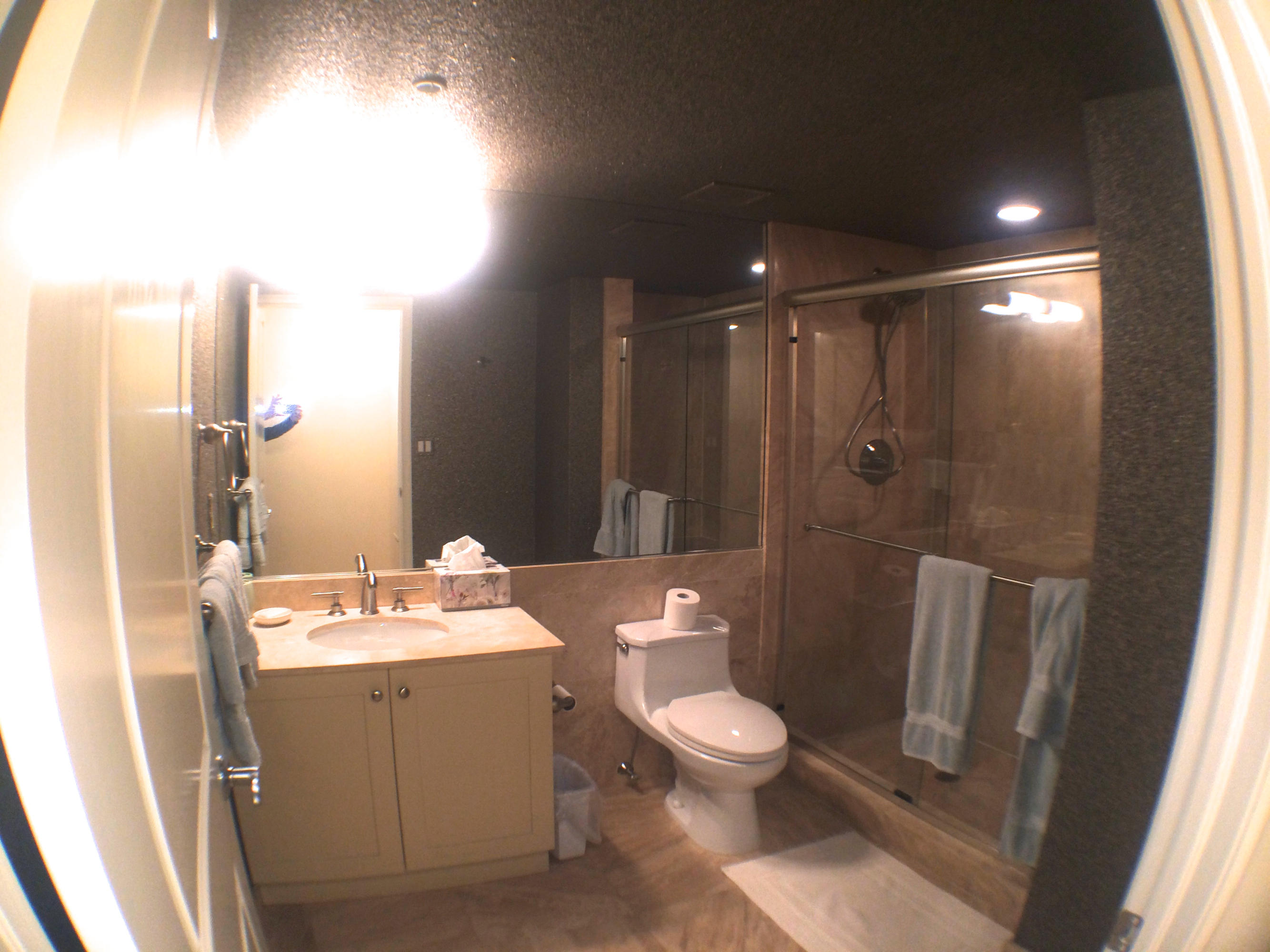 99 Southeast Mizner Boulevard, Unit PH37 Boca Raton, FL 33432 - Photo 18 of 22 Second Bathroom