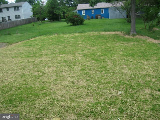 8610 Chestnut Ridge Drive Laurel, MD 20707 - Photo 2 of 15 Exterior (General)