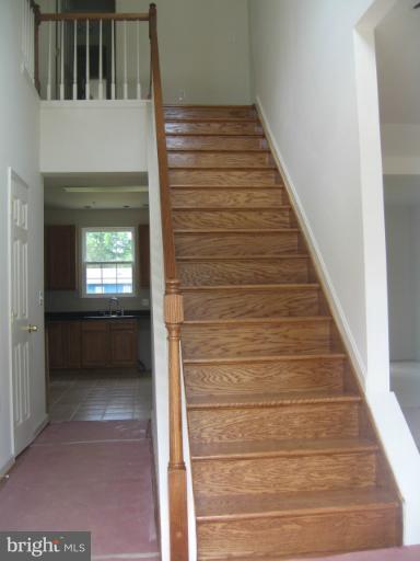 8610 Chestnut Ridge Drive Laurel, MD 20707 - Photo 13 of 15 Interior (General)